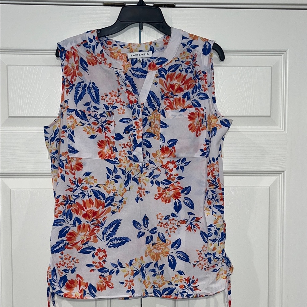 Floral Sleeveless Blouse - Multicolor